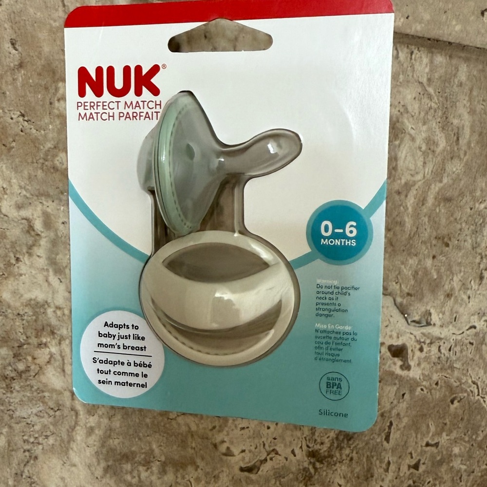 NWT NUK 0-6 months Perfect Match Pacifier in green and gray